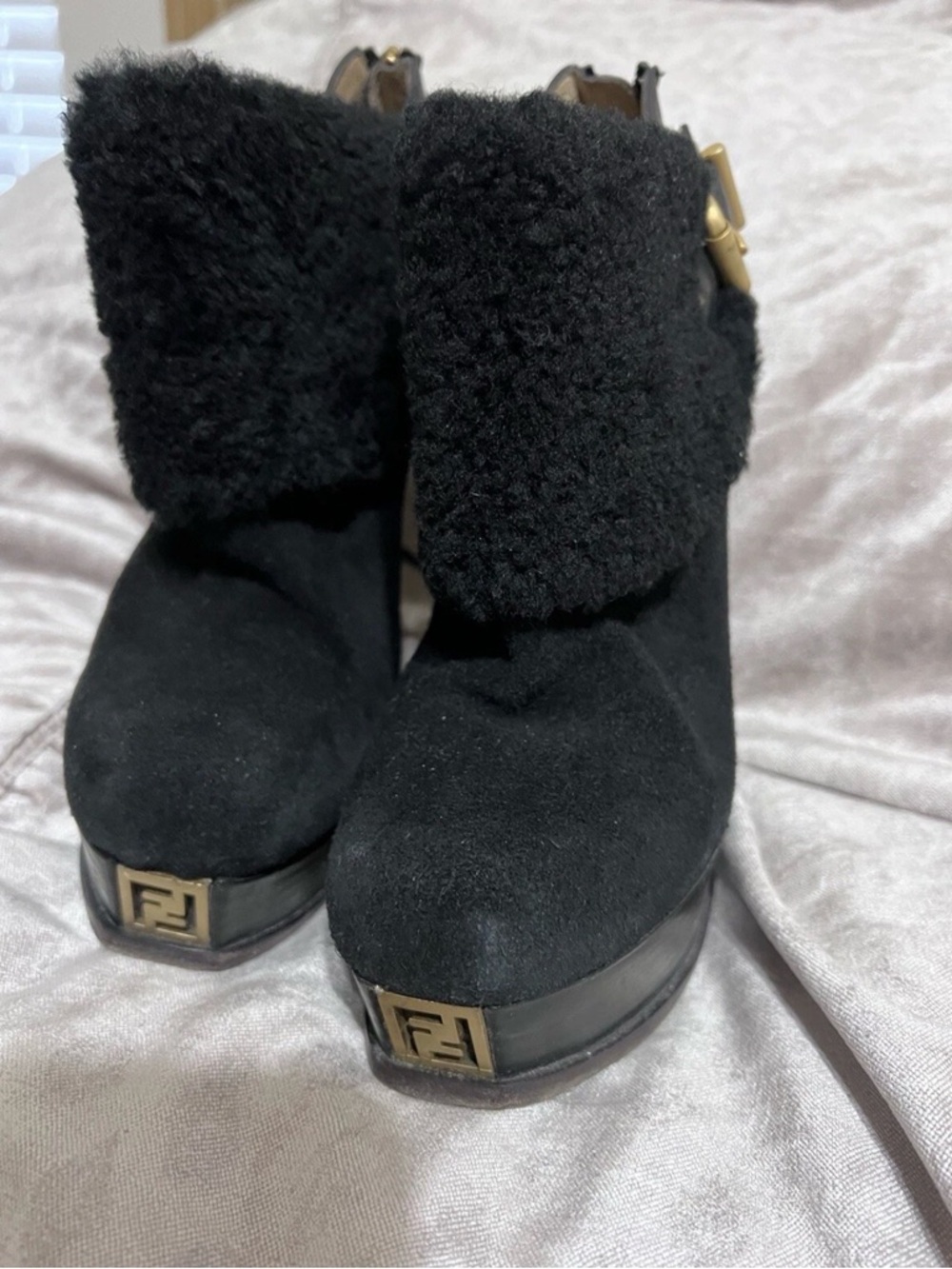 Fendi FF Black Fendista Shearling Fur Suede Buckled Platform Ankle Boot 39 - Picture 8 of 8